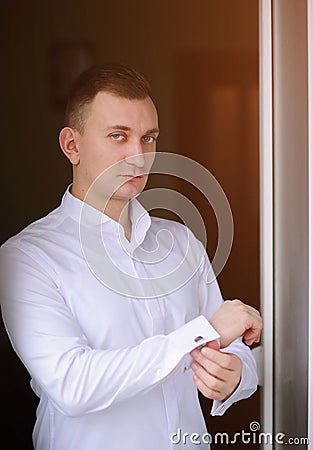 Morning of the groom. Groom morning preparation. Wedding day, wedding suit Stock Photo