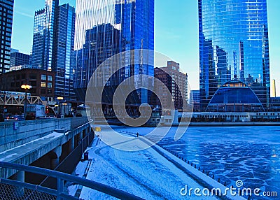 Morning rush hour on a frigid, blue winter morning in Chicago. Editorial Stock Photo