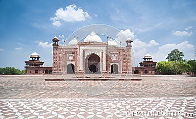 Mosque (masjid) near to Taj Mahal, Agra, India Stock Photo