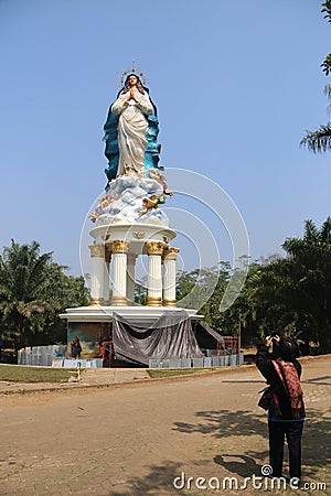 MOTHER MARY STATUE Editorial Stock Photo