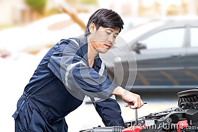 Motor vehicle mechanic Stock Photo