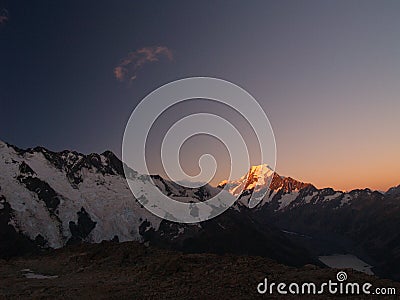 Mount Cook / Aoraki at dusk Stock Photo