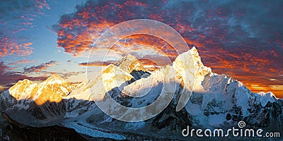 Mount Everest Himalaya sunset panorama Nepal mountains Stock Photo