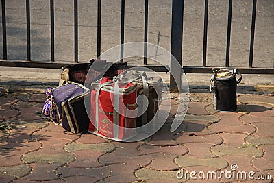 Mumbai/India - 24/11/14 - Tiffins with hot lunch prepared by the wives of local workers in the city rea Editorial Stock Photo