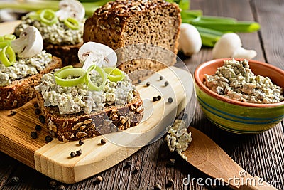 Mushroom spread with Roquefort cheese and leek Stock Photo