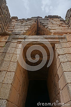 Mycenae, Greece: The entrance to the Treasury of Atreus, or Tomb of Agamemnon Stock Photo