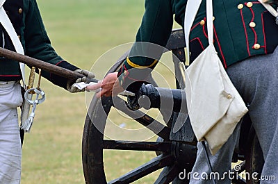 Napoleonic Soldiers loading cannon Stock Photo