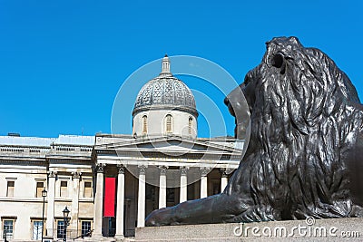 National Gallery London with bronze lion Editorial Stock Photo