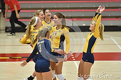 2015 NCAA Volleyball - Kent State and Morgan State Editorial Stock Photo