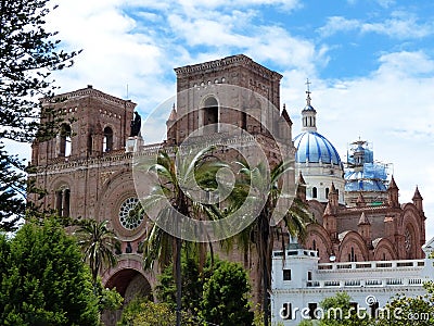 Catedral de la Inmaculada ConcepciÃ³n de Cuenca in center of Cuenca, Ecuador Stock Photo