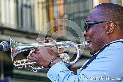 New Orleans - 04/15/2018: jazz man exhibition in Bourbon Street Editorial Stock Photo