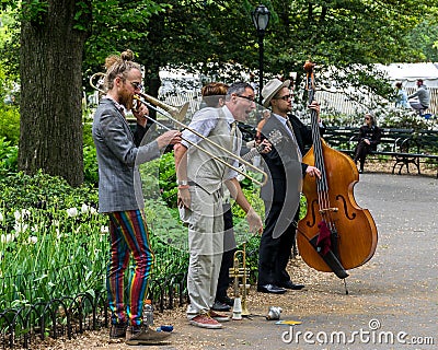 New York City Central Park Street Performers Editorial Stock Photo