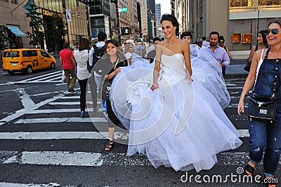 NEW YORK - June 13: Model Kalyn Hemphill and stylists crew Editorial Stock Photo