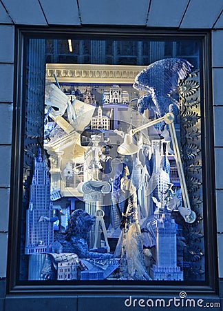 NEW YORK - NOVEMBER 18, 2014: Spectators view holiday window display at Bergdorf Goodman in NYC Editorial Stock Photo