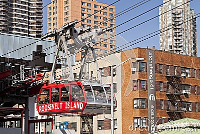 New York, USA - The famous Roosevelt Island cable tram Editorial Stock Photo