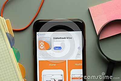 New York, USA - 26 October 2020: Bibliotheek Wise mobile app logo on phone screen close up, Illustrative Editorial Editorial Stock Photo