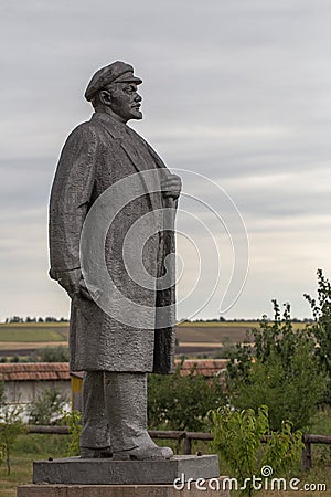 NIKOLAEV, Ukraine - CIRKA 2013: The statue of Vladimir Lenin - Ulyanov in a private private museum of abandoned Soviet-era monumen Editorial Stock Photo