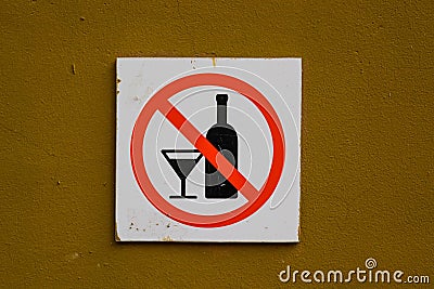 No alcohol sign on wall Stock Photo
