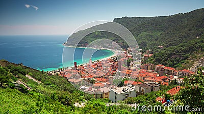 NOLI, ITALIEN - 3. MAI 2017: Timelapse des blauen Himmels Ligurien-Küste, blaues Meer Wolken-Bewegen stock video NOLI, ITALIEN - 3. MAI 2017: Timelapse des blauen Himmels Ligurien-Küste, blaues Meer Wolken-Bewegen stock video