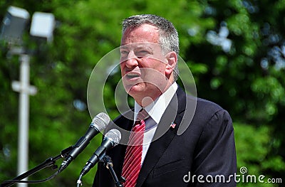 NYC: Mayor Bill DeBlasio Speaking at Memorial Day Ceremonies Editorial Stock Photo
