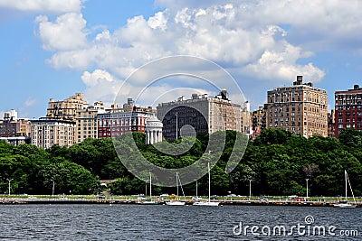 NYC: Riverside Drive Luxury Apartments & Park Editorial Stock Photo