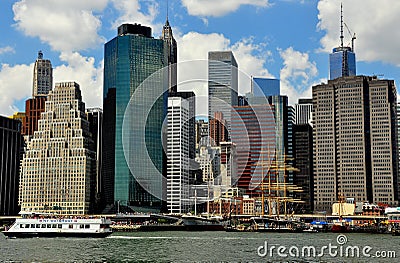 NYC: Skyline of Lower Manhattan Editorial Stock Photo