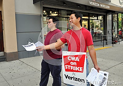 NYC: Striking Verizon Telephone Workers Editorial Stock Photo