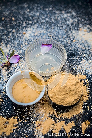 Oats face mask or face pack of Avena sativa i.e. Mulpani mitti or multani mitti or fuller`s earth, rose water,lemon juice and powd Stock Photo