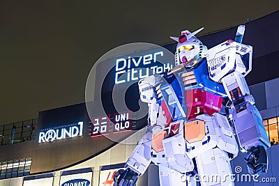 ODAIBA, JAPAN - NOVEMBER 16, 2016: statue of gundum in front of Editorial Stock Photo