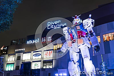 ODAIBA, JAPAN - NOVEMBER 16, 2016: statue of gundum in front of Editorial Stock Photo