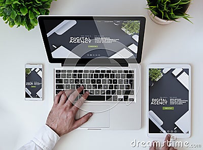 office tabletop cool responsive digital agency website Stock Photo