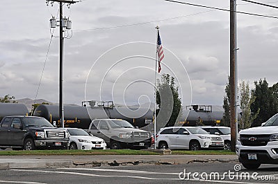 OIL FRIEGHT TRAIN IN RULAR AMERICAN LEWISTIN VALLEY Editorial Stock Photo