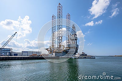 Oil rig for maintenance in the seaport of IJmuiden. Editorial Stock Photo