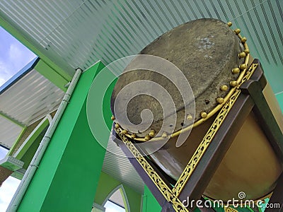 old mosque drum to call muslims Stock Photo