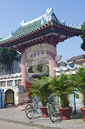 Bicycles in front of entrance to Old Temple Stock Photo