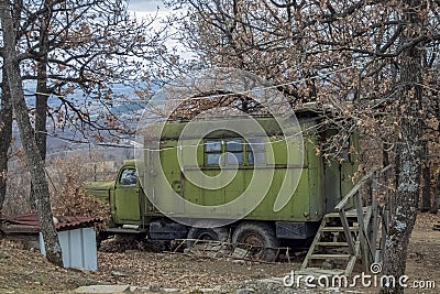 An old truck used in the past as a mobile kitchen.From the World War I Stock Photo