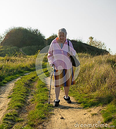 https://thumbs.dreamstime.com/x/old-woman-walking-autumn-park-45939346.jpg