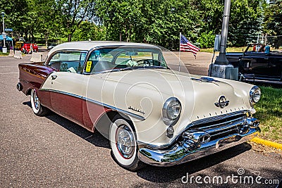 1954 Oldsmobile 98 Holiday Hardtop Coupe Editorial Stock Photo