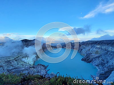 One of the biggest craters in the world (ijen crater, bondowoso, indonesia) Stock Photo