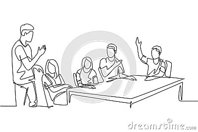 One single line drawing of young startup CEO lead the company gathering and meeting with his team member at the office. Business Vector Illustration