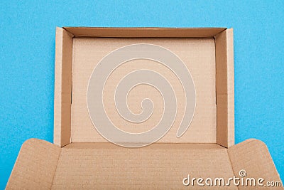 Open brown delivery box, carton cargo containers Stock Photo