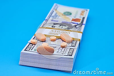 Opioid crisis drugs pills prescription medication and money Stock Photo