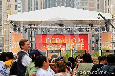 Oprah kickoff crowds Editorial Stock Photo