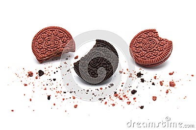 Oreo Biscuits of sandwich chocolate cookie with a sweet cream in the middle of some cracked of Red velvet flavored cream Editorial Stock Photo
