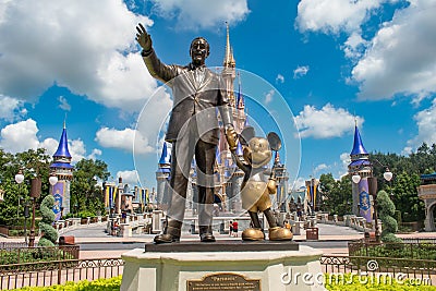 Partners Statue Walt Disney and Mickey Mouse at Magic Kingdom 33 Editorial Stock Photo