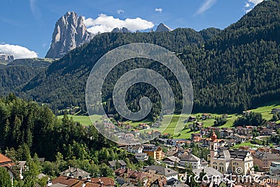 Ortisei and the Sassolungo Stock Photo