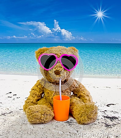Été 2019 :: du 29 juillet au 1er septembre 2019 Ours-de-nounours-dans-la-plage-30237649