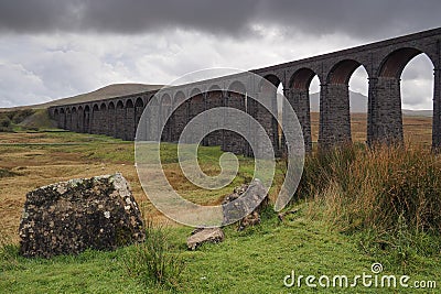 Ribblehead Viaduct or Batty Moss Viaduct carrying the Settle to Carlisle railway, Yorkshire Dales Stock Photo