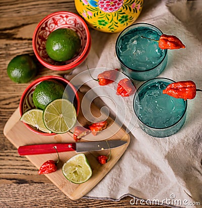 Overhead view of a flat-lay cocktail beverage arrangement Stock Photo