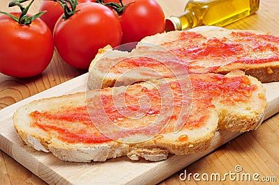 Bread with tomato, typical of Catalonia, Spain Stock Photo